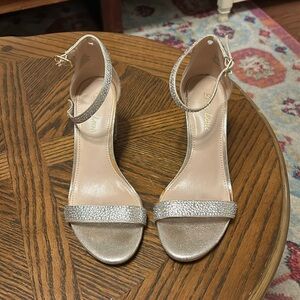 Essex lane gold dress Sandle size 6.5 M